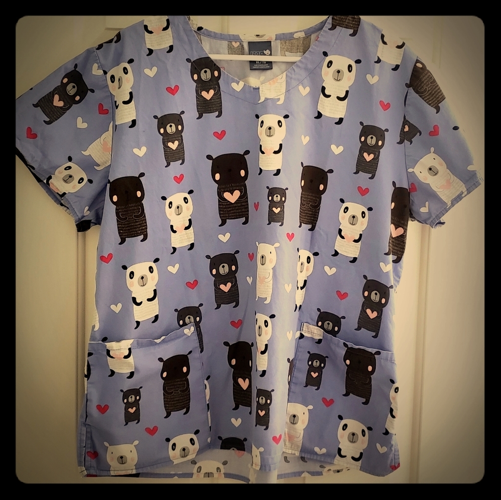 Zoe + Chloe panda scrub